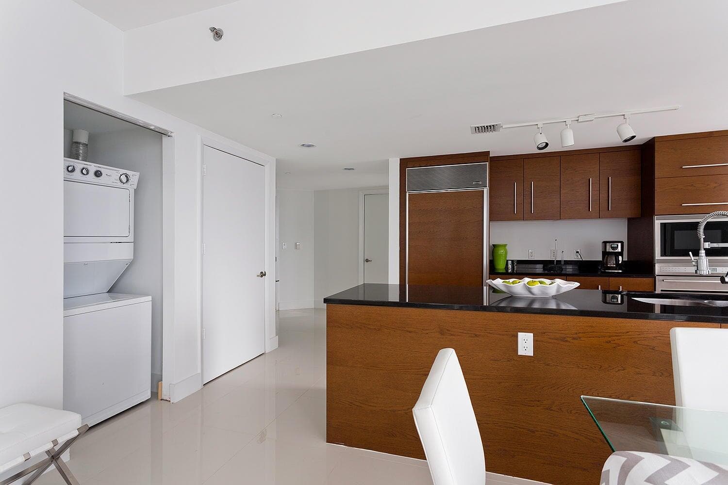 495 Brickell Avenue 4010, Miami, FL 33131 13
