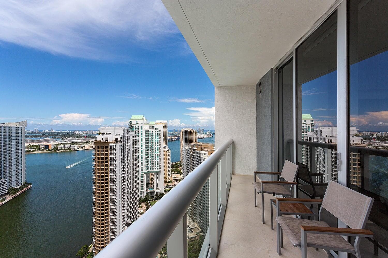 495 Brickell Avenue 4010, Miami, FL 33131 25