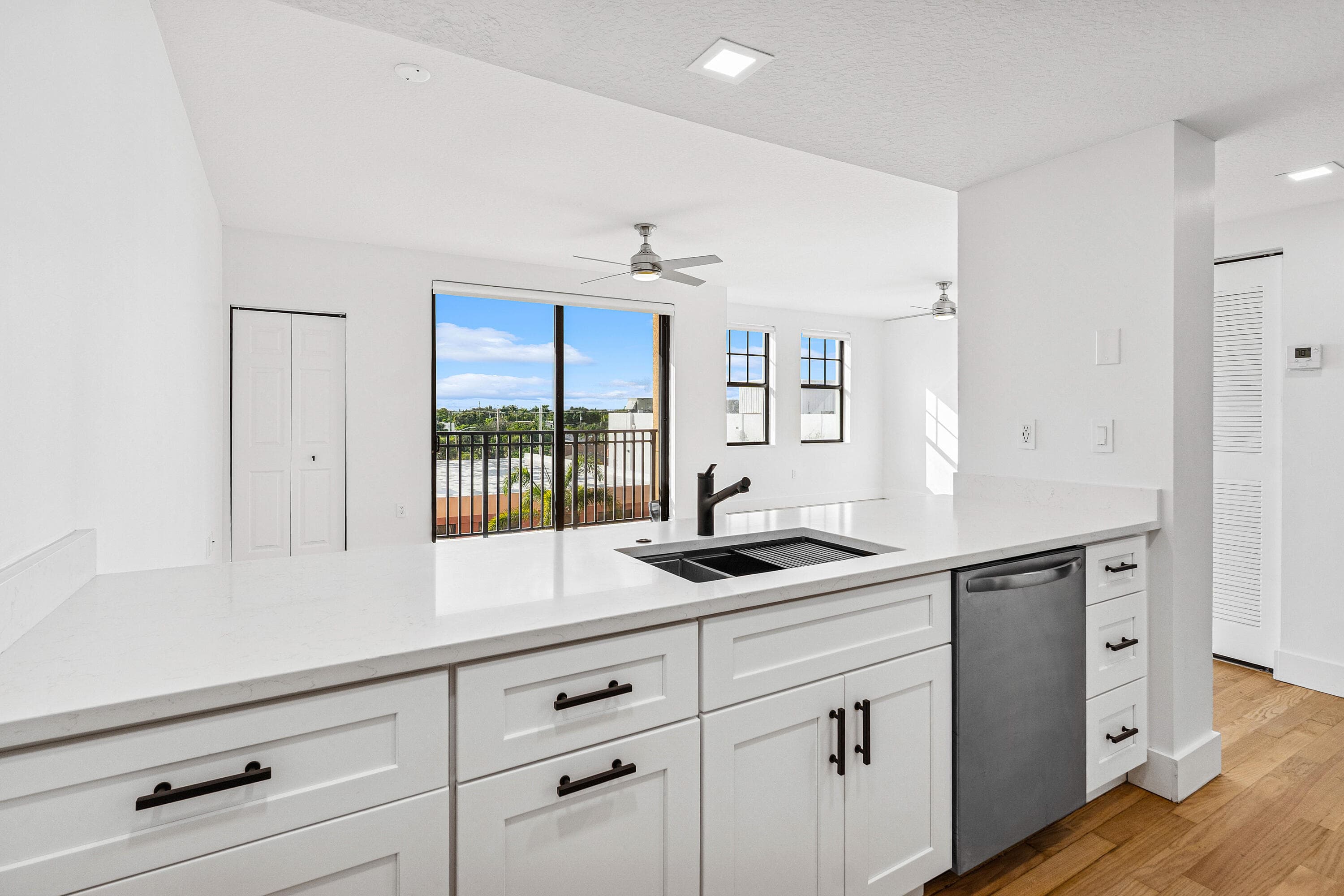 511 Lucerne Avenue 416, Lake Worth Beach, FL 33460 10