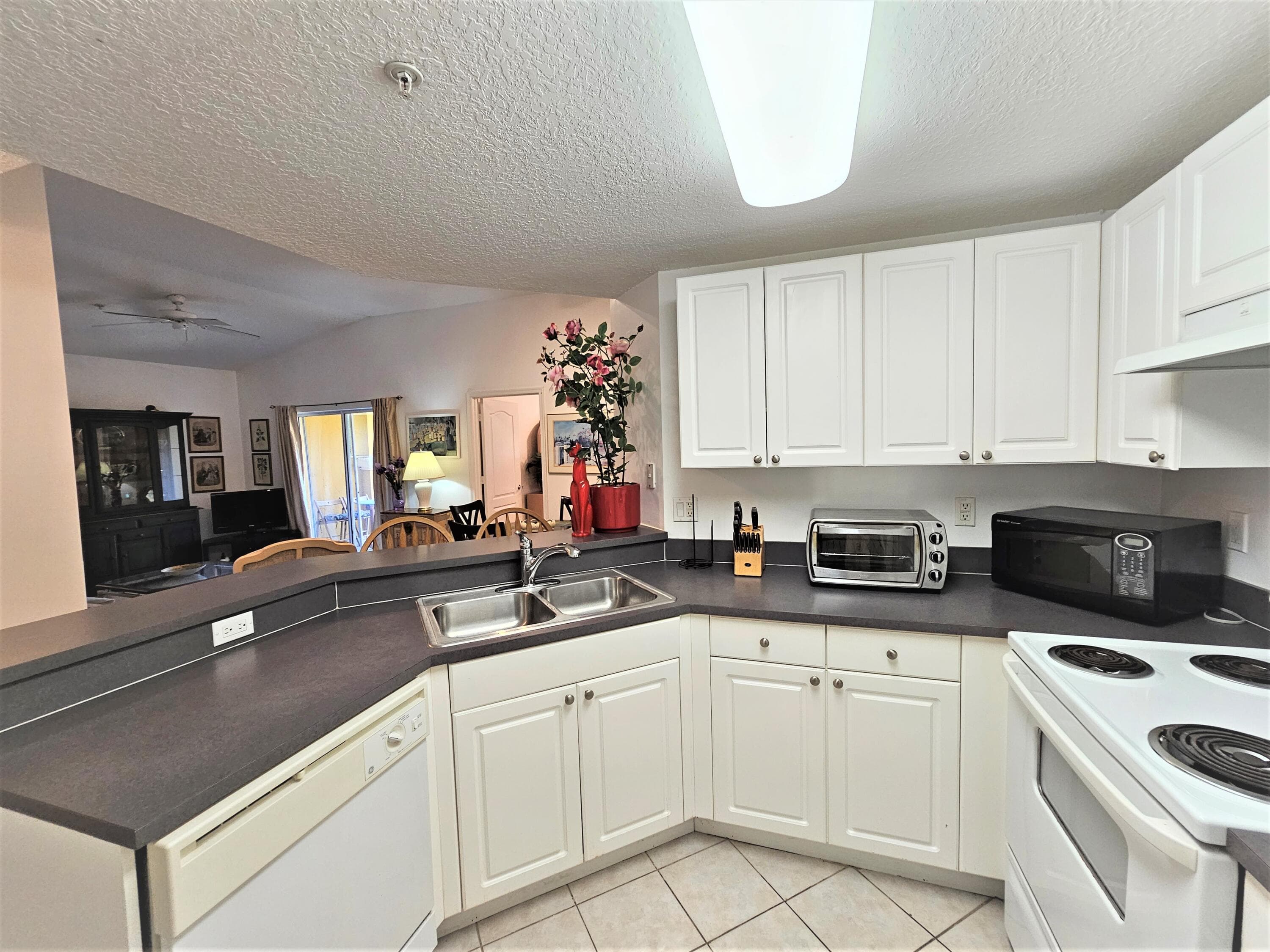 5050 Fairways Circle 301, Vero Beach, FL 32967 6