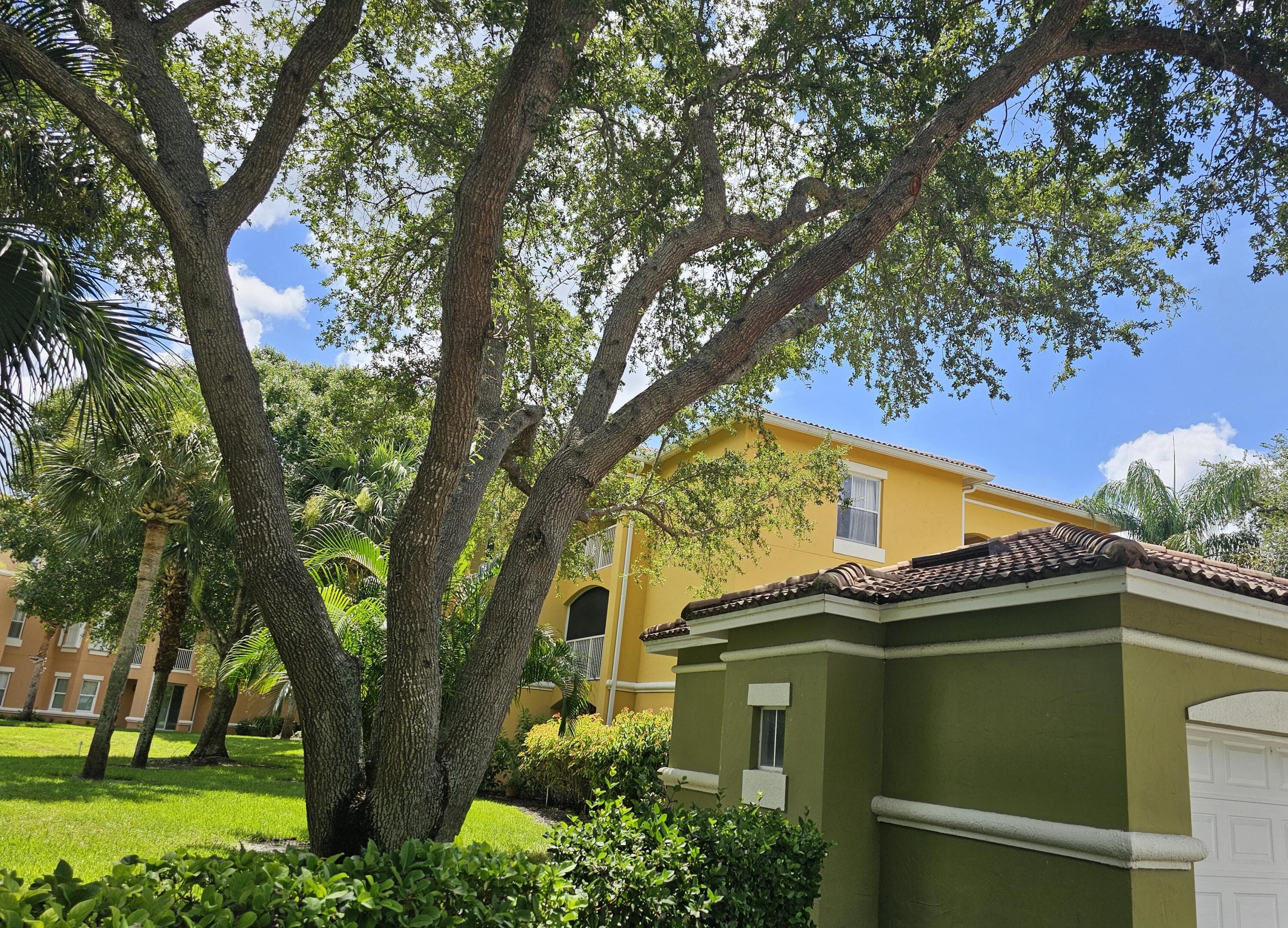 5050 Fairways Circle 301, Vero Beach, FL 32967 23