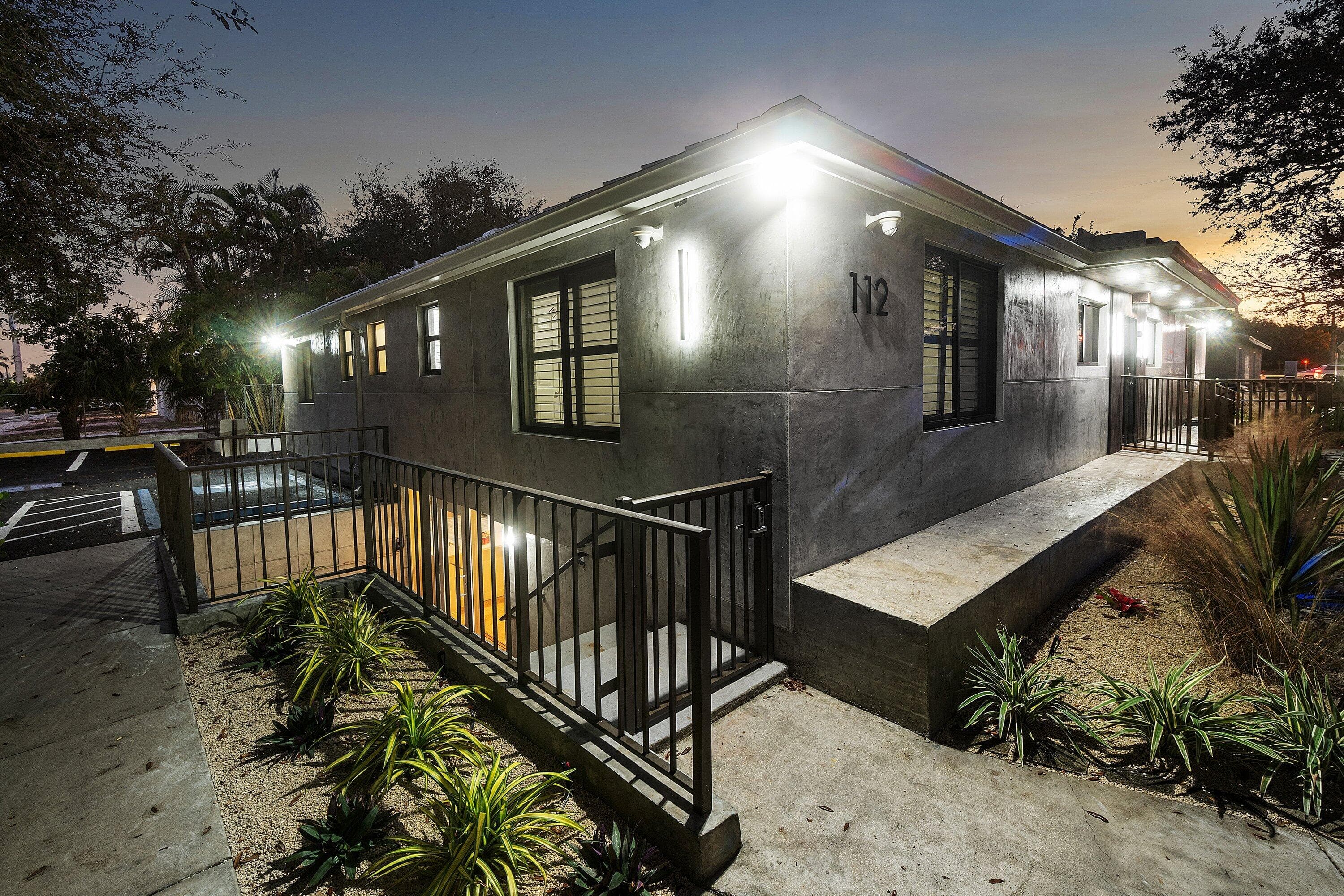 112 SE 10th Street, Delray Beach, FL 33483 37