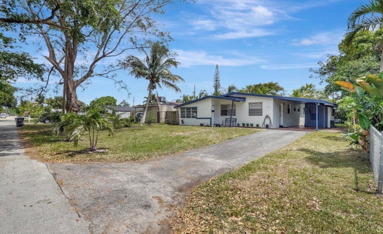 7530 Atlanta Street, Hollywood, FL 33024 3