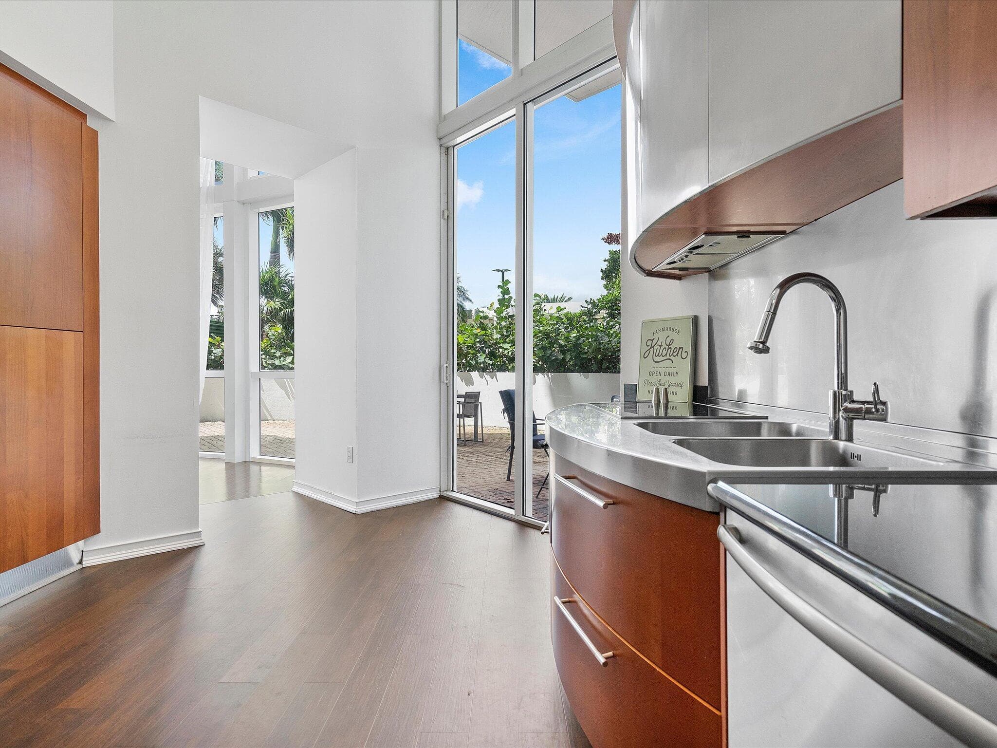 18101 Collins Avenue 401, Sunny Isles Beach, FL 33160 15