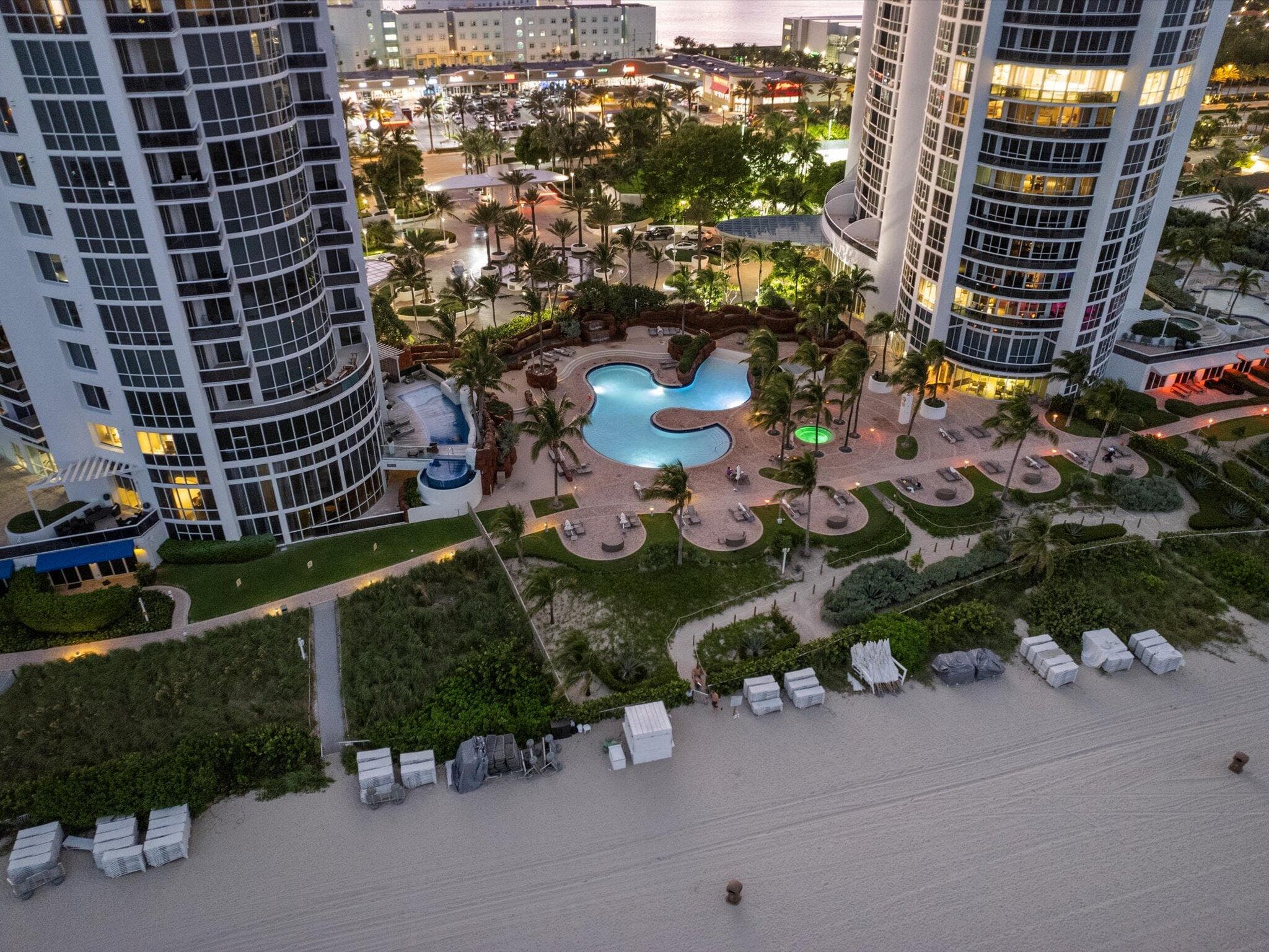 18101 Collins Avenue 401, Sunny Isles Beach, FL 33160 43