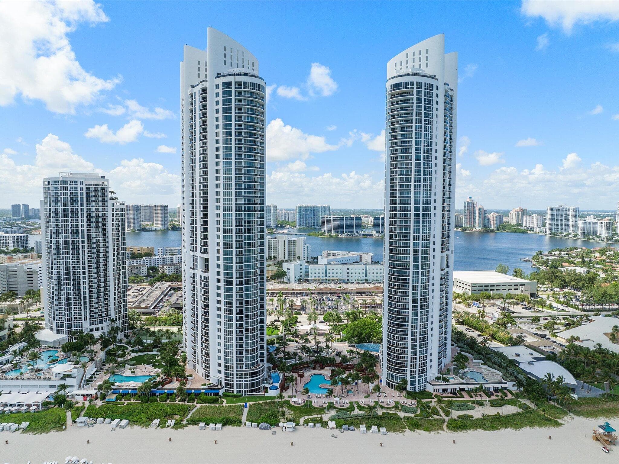 18101 Collins Avenue 401, Sunny Isles Beach, FL 33160 50