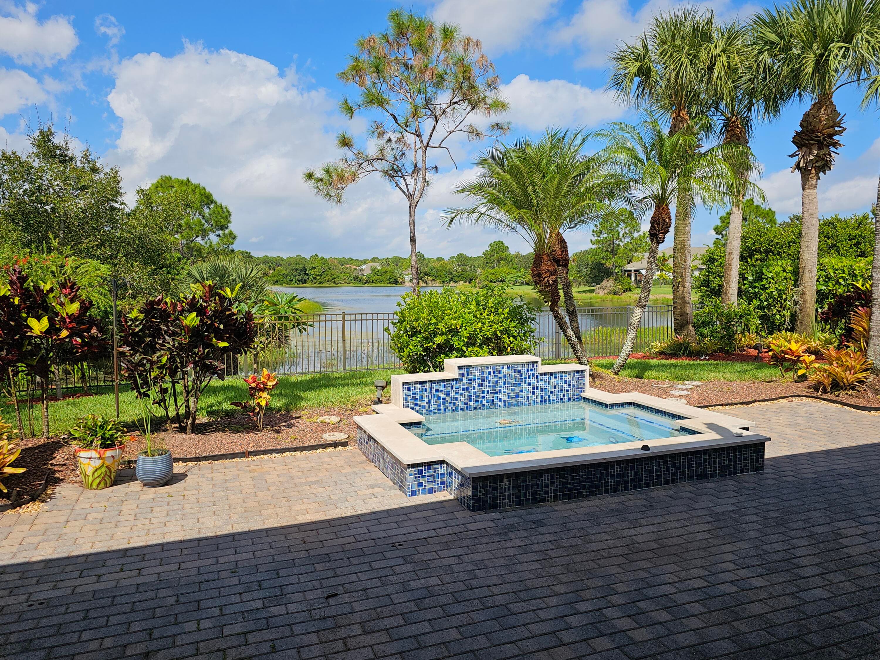 912 SW Sun Circle, Palm City, FL 34990 33