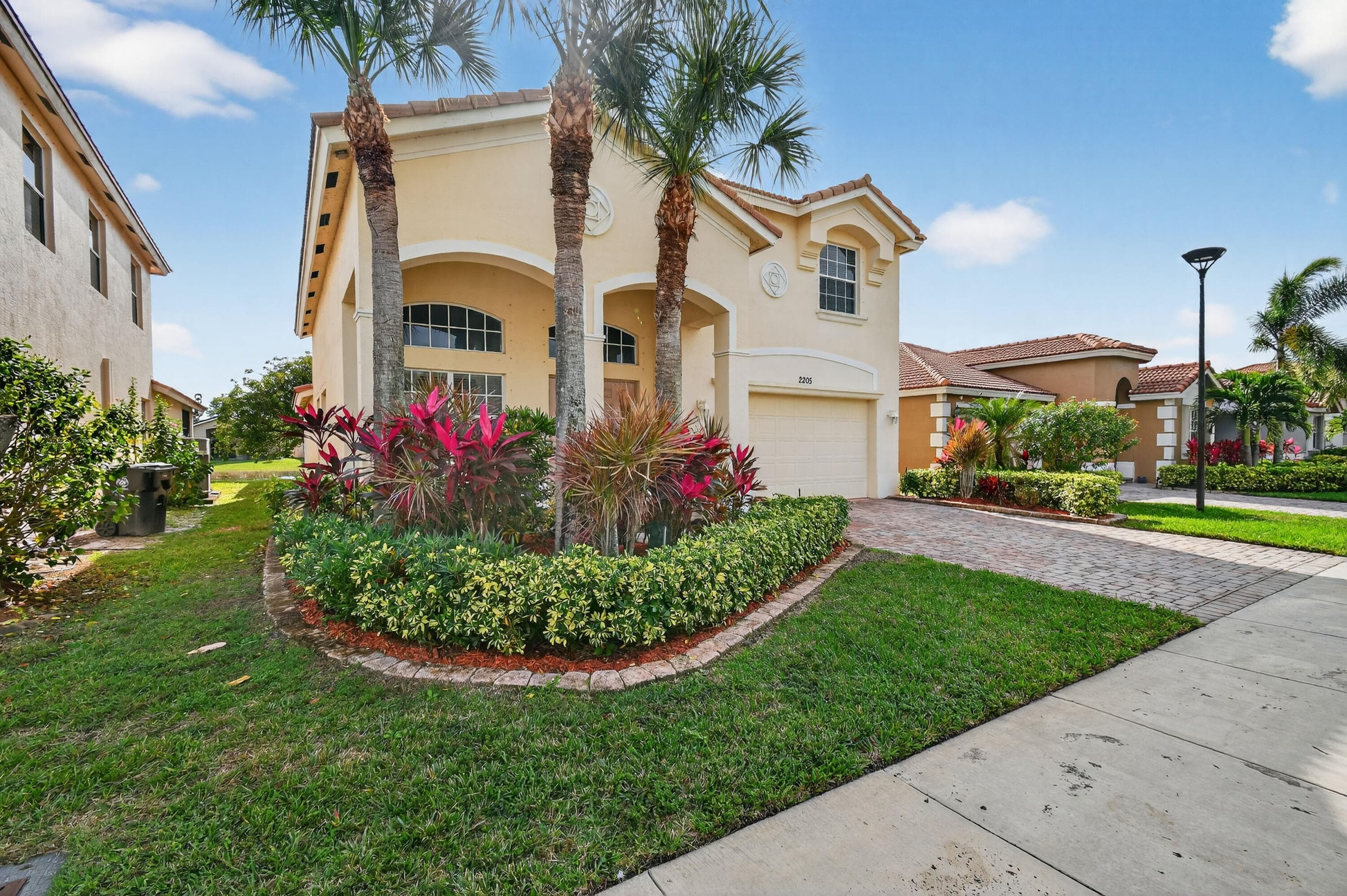 2205 SW Newport Isles Boulevard, Port St. Lucie, FL 34953 5