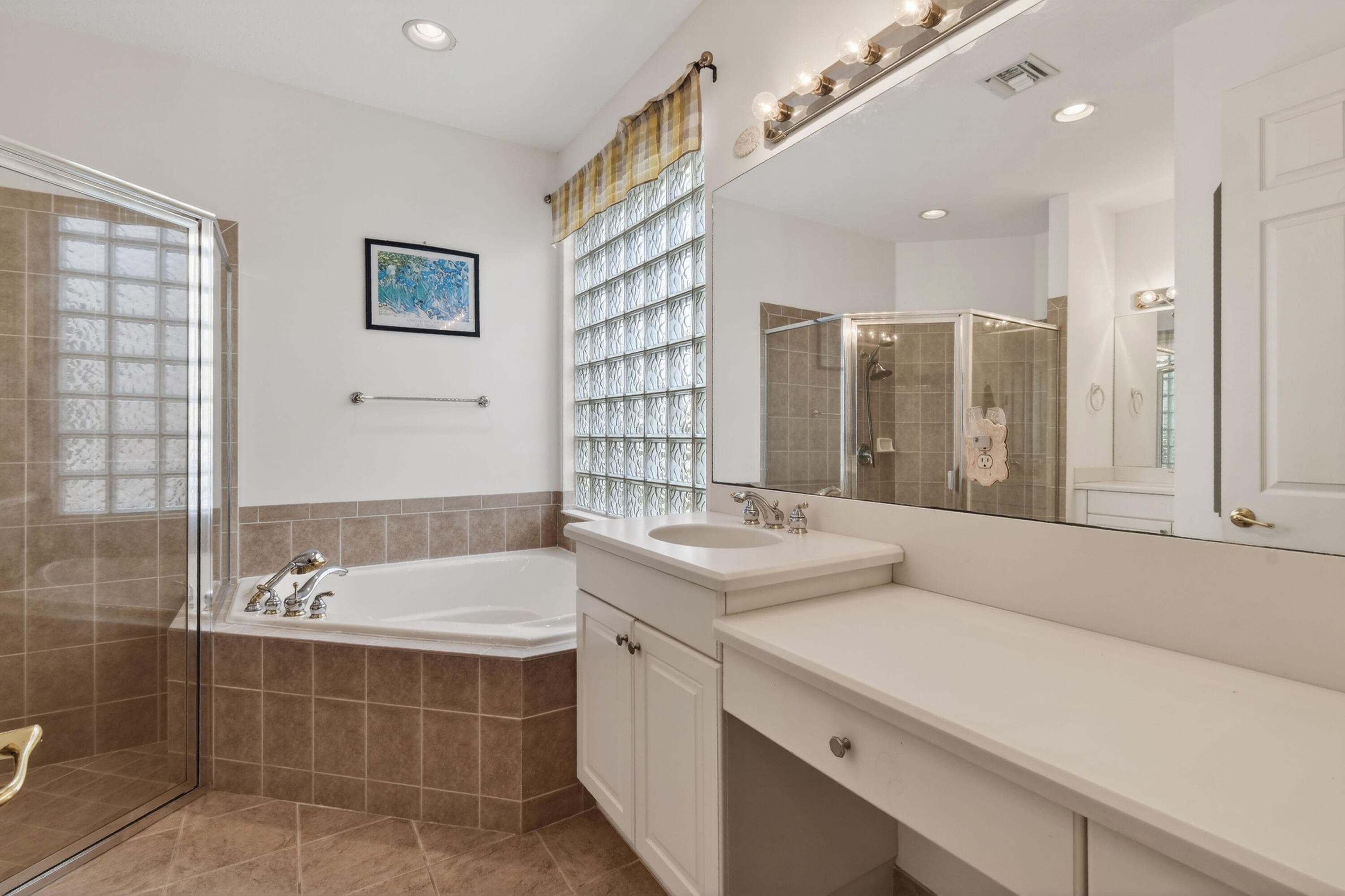2205 SW Newport Isles Boulevard, Port St. Lucie, FL 34953 32