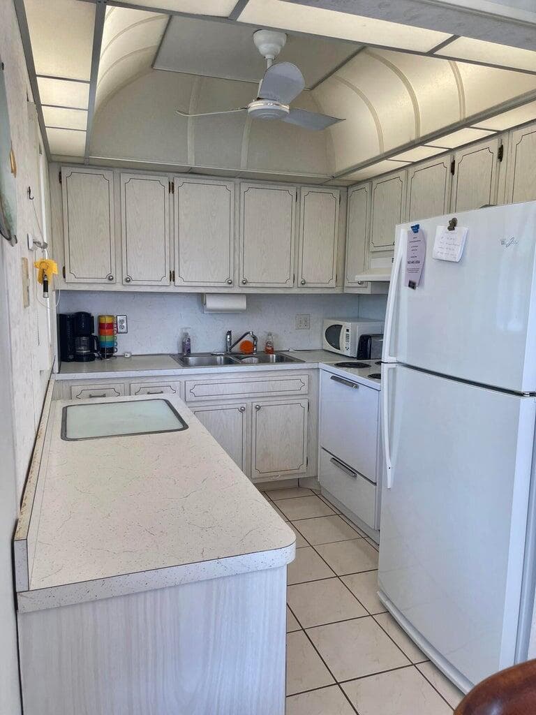 2840 Lake Osborne Drive 205, Lake Worth, FL 33461 9