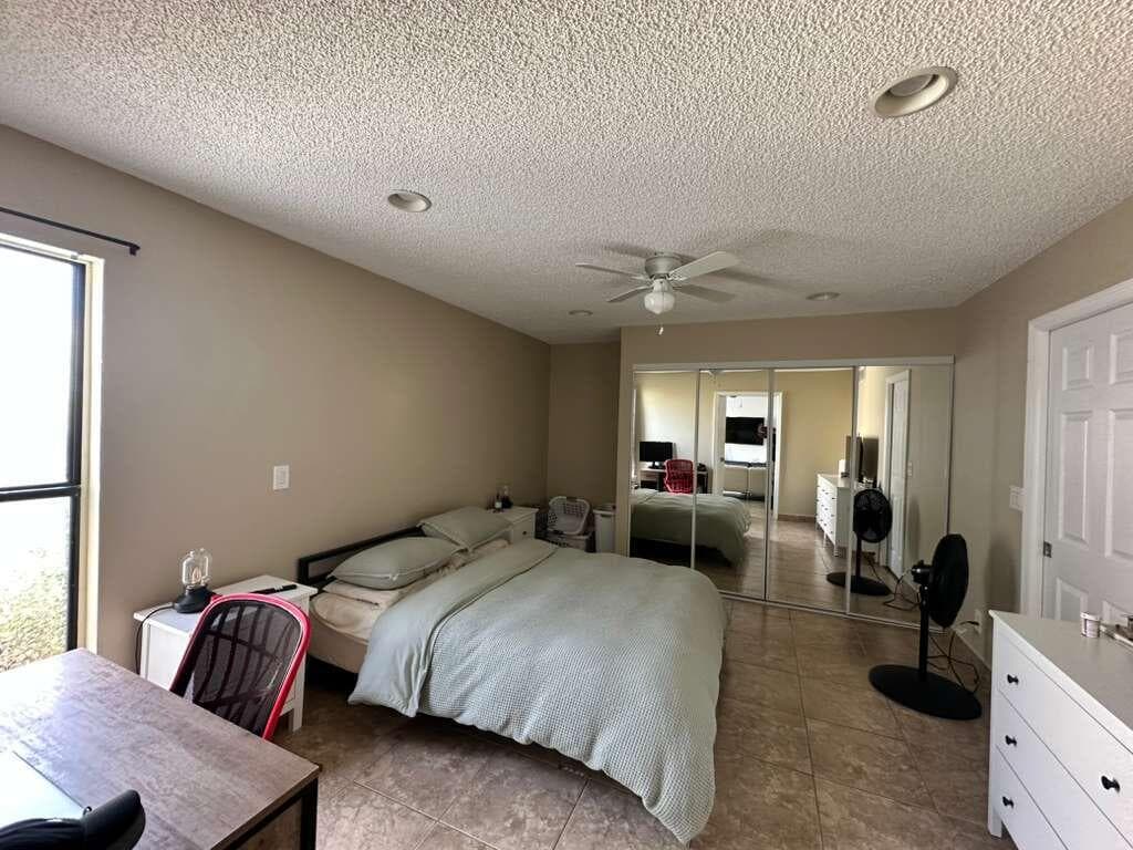637 Executive Center Drive N 203, West Palm Beach, FL 33401 26