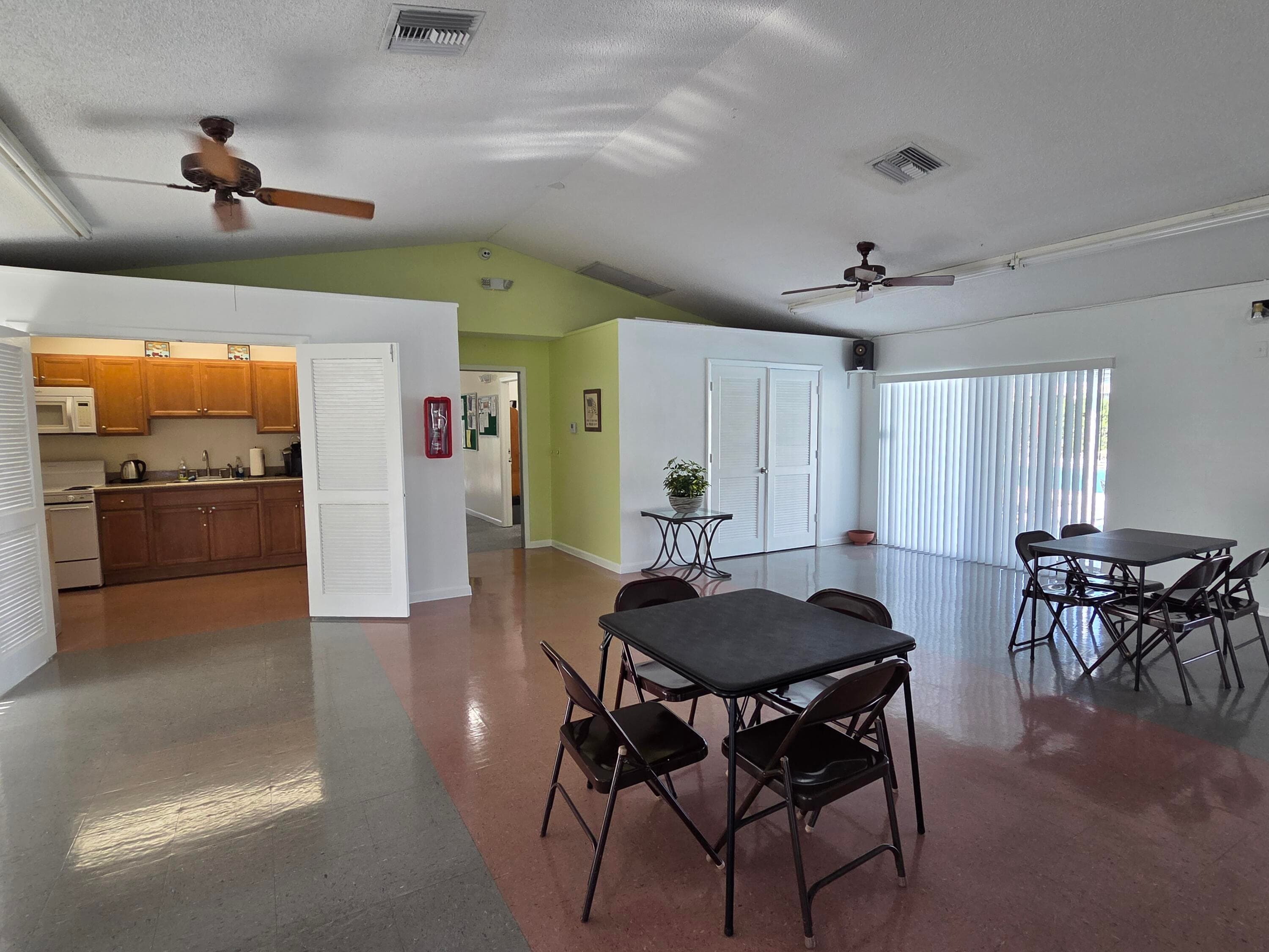 1115 Green Pine Boulevard D2, West Palm Beach, FL 33409 33