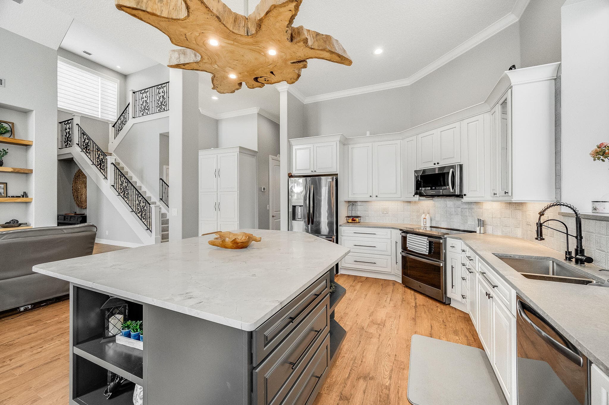 4236 Hield Road NW, Palm Bay, FL 32907 100