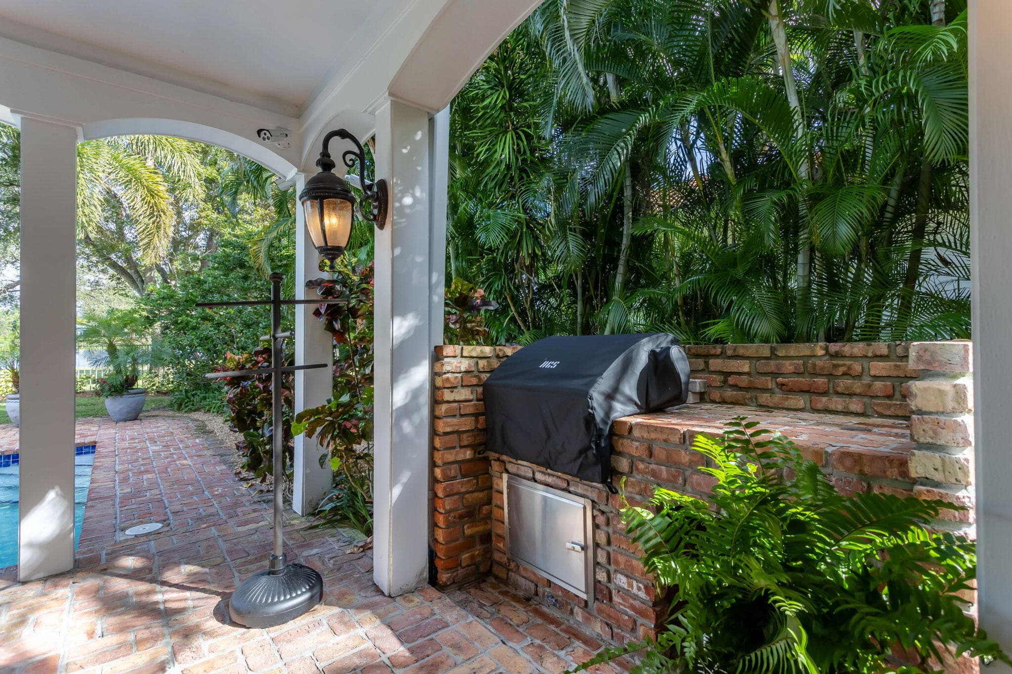 2883 Banyan Boulevard Circle NW, Boca Raton, FL 33431 10