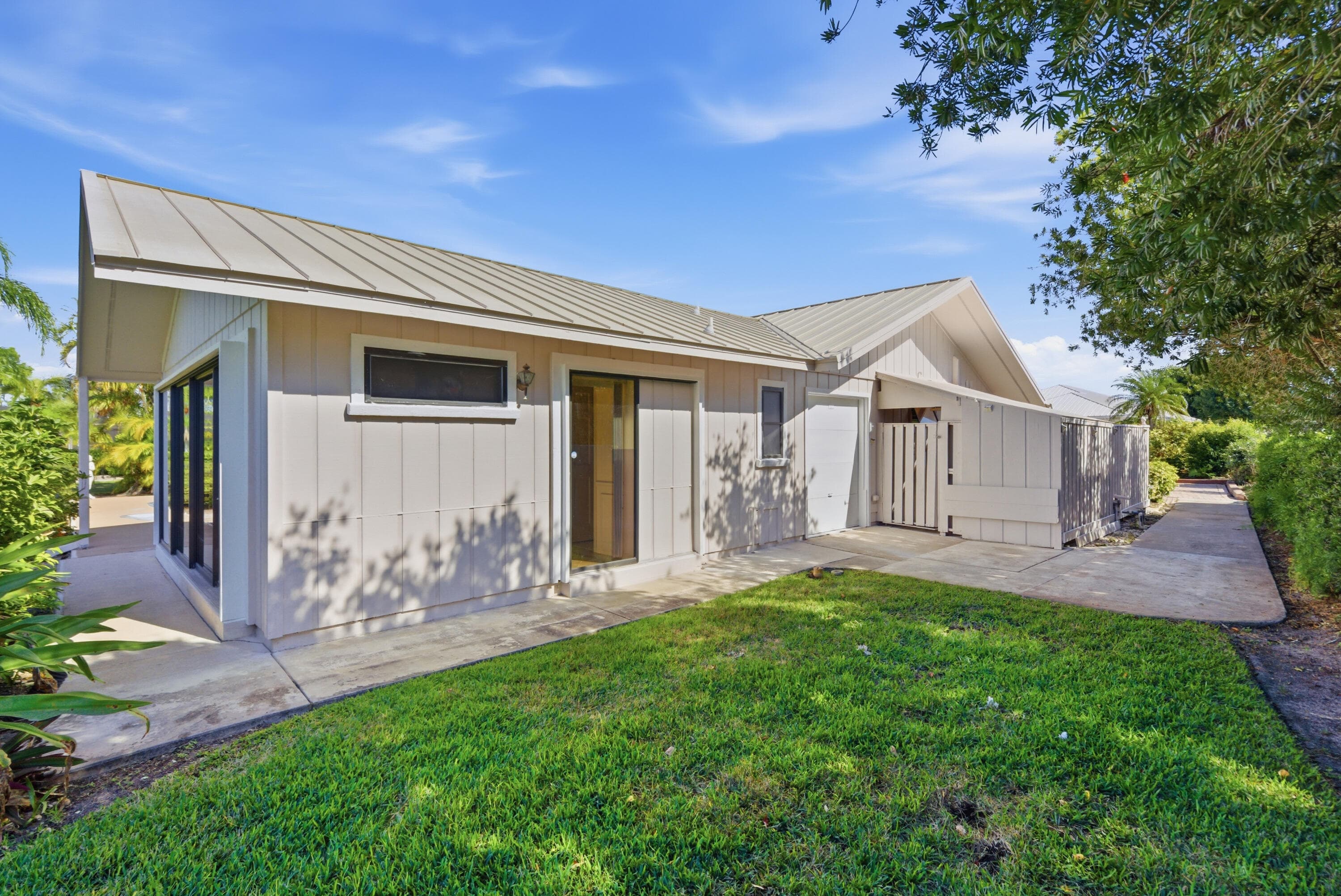 5151 SE Burning Tree Circle, Stuart, FL 34997 52