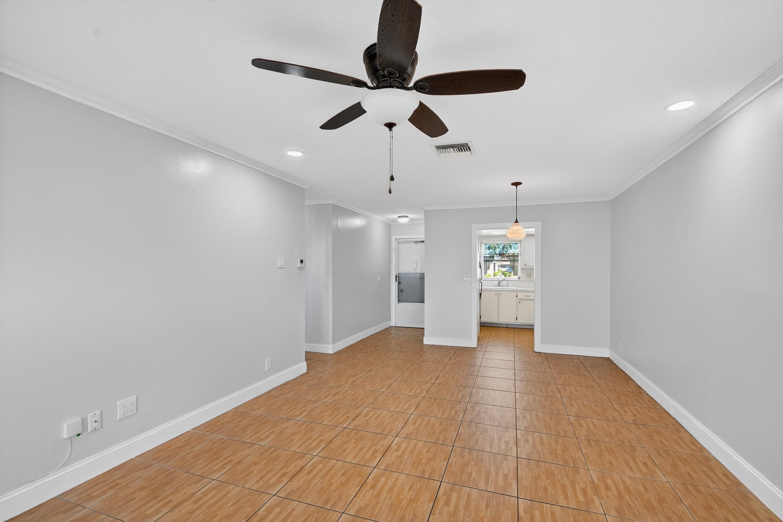 2667 Dudley Drive B, West Palm Beach, FL 33415 13