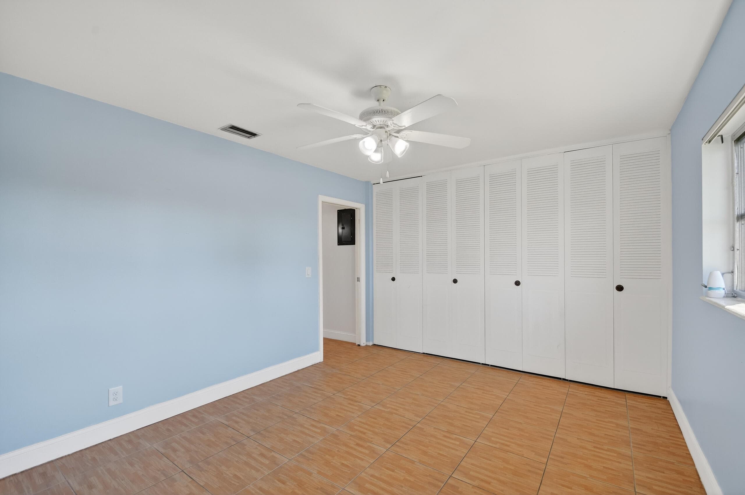 2667 Dudley Drive B, West Palm Beach, FL 33415 22
