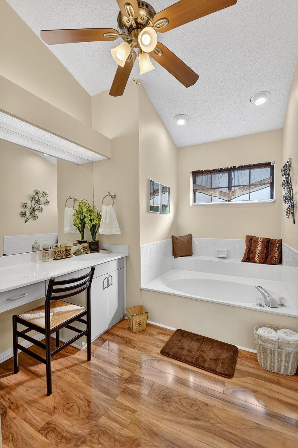 7147 Le Chalet Boulevard, Boynton Beach, FL 33472 33