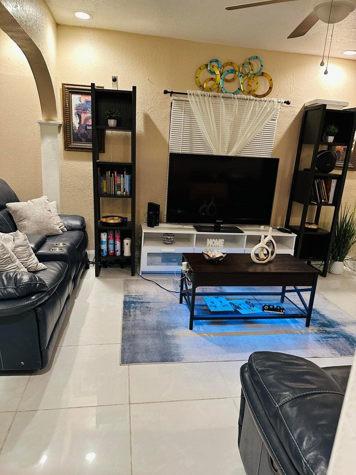 833 Briggs Street Street, West Palm Beach, FL 33405 6