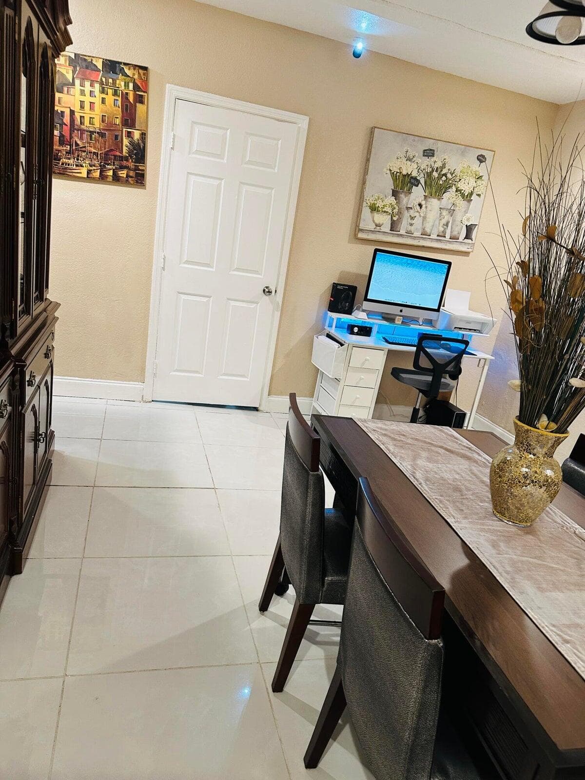 833 Briggs Street Street, West Palm Beach, FL 33405 10