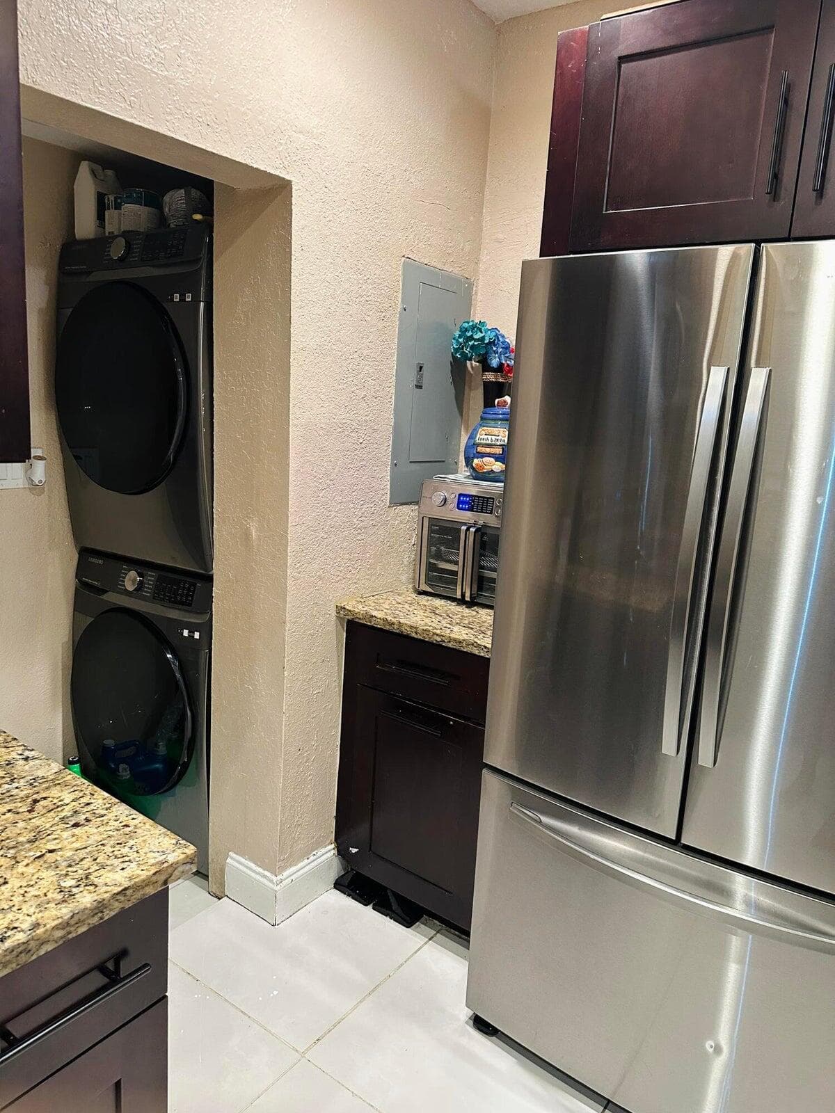 833 Briggs Street Street, West Palm Beach, FL 33405 16