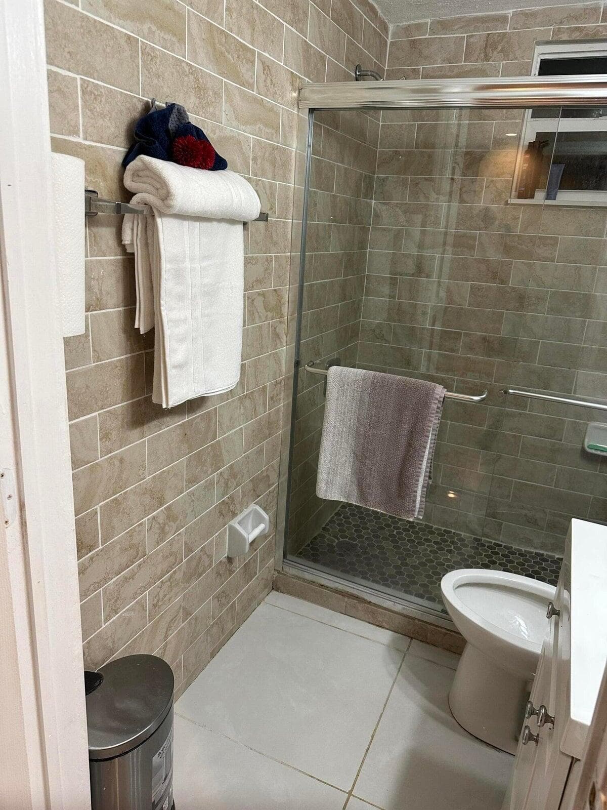 833 Briggs Street Street, West Palm Beach, FL 33405 27