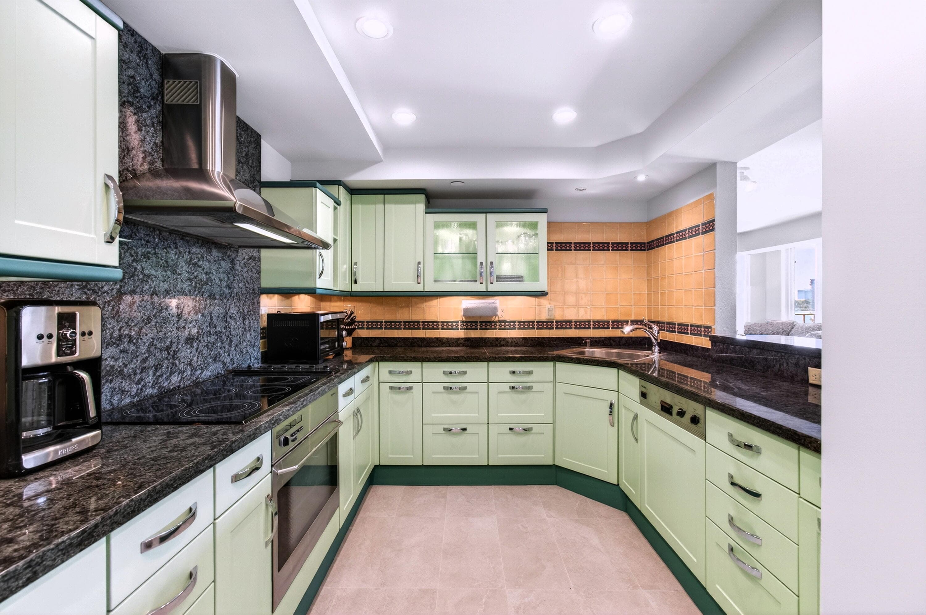 140 SE 5th Avenue 448, Boca Raton, FL 33432 11