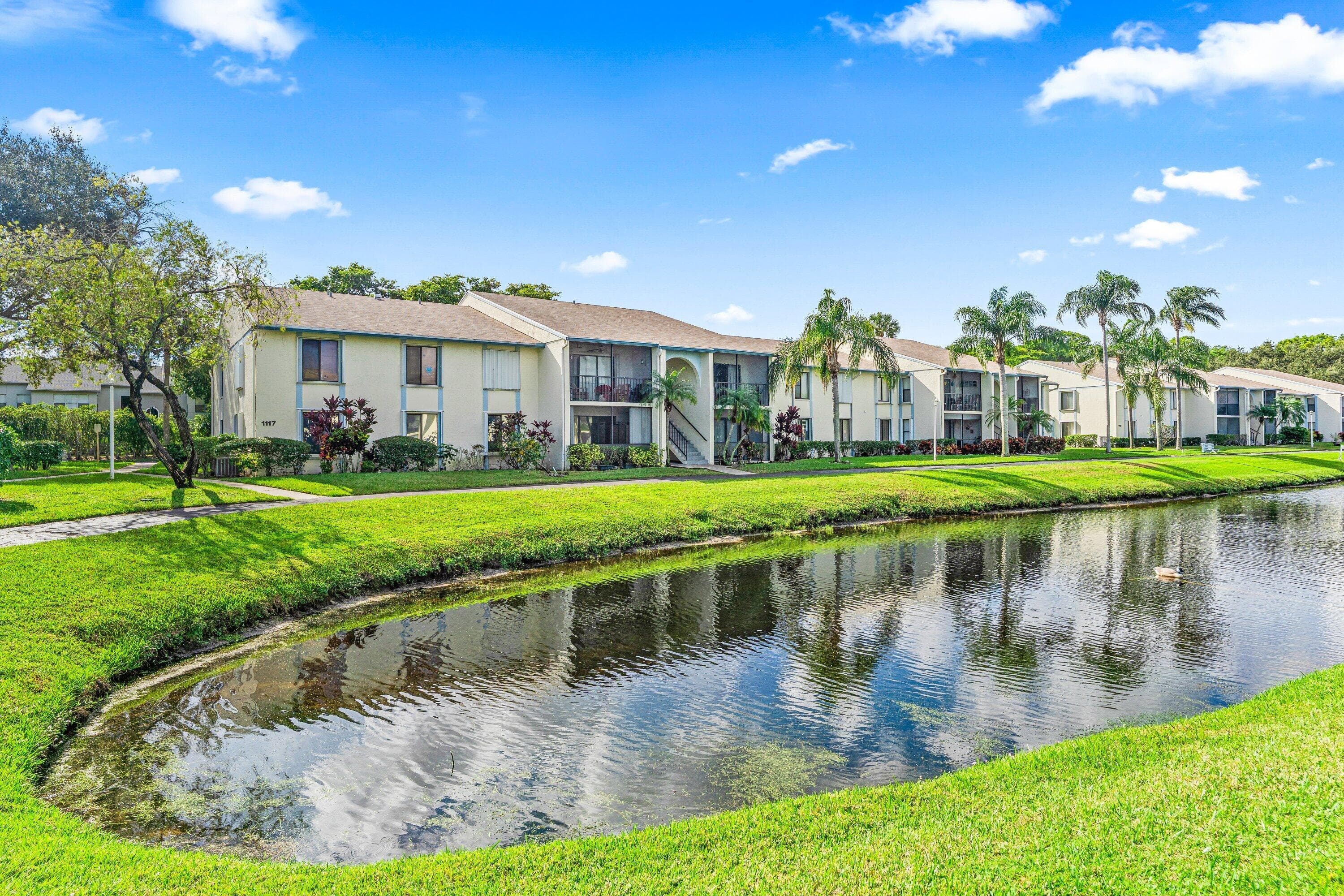 1117 Green Pine Boulevard D2, West Palm Beach, FL 33409 3