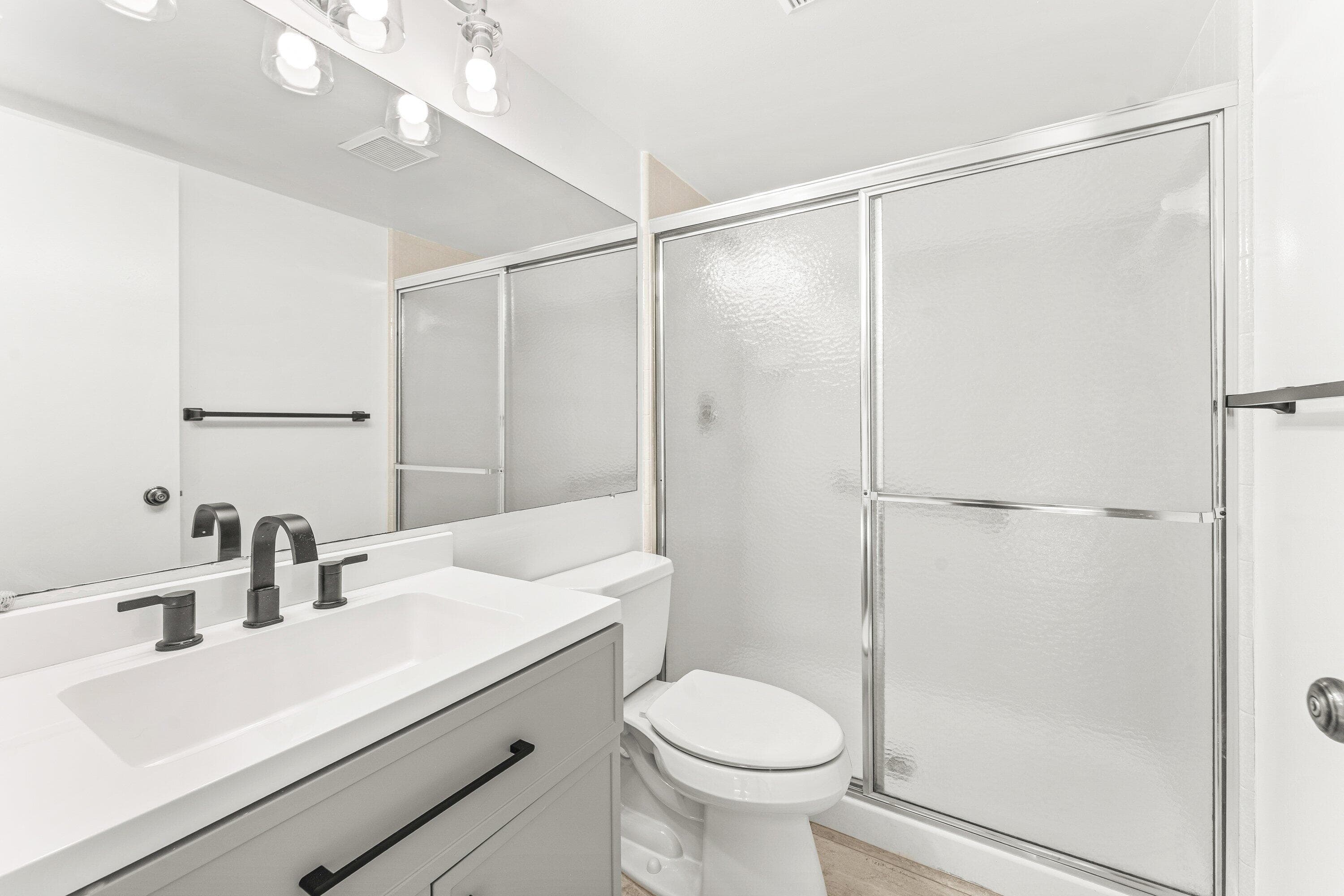 1117 Green Pine Boulevard D2, West Palm Beach, FL 33409 14