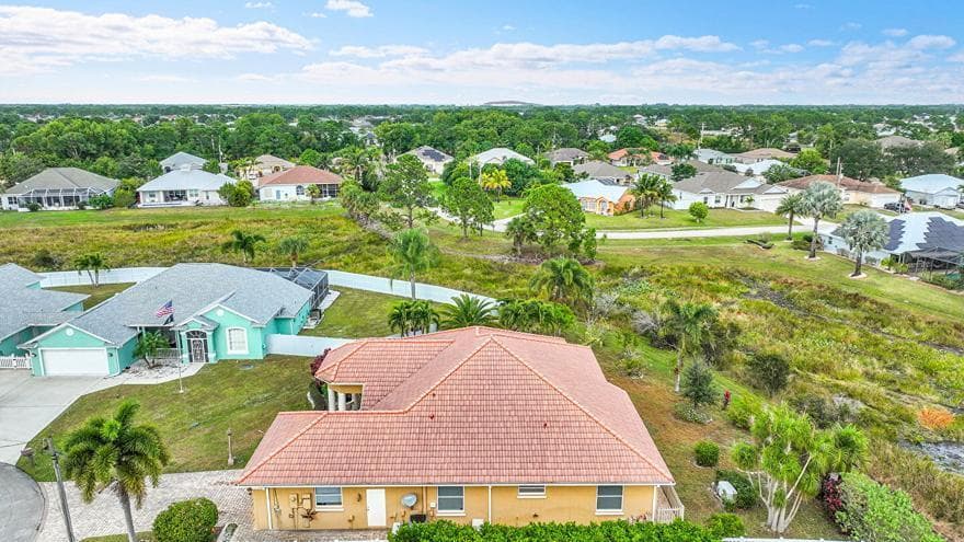 5909 NW Bayou Court, Port St. Lucie, FL 34986 32