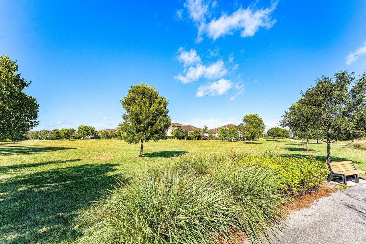 940 Hookline Circle, Loxahatchee, FL 33470 44
