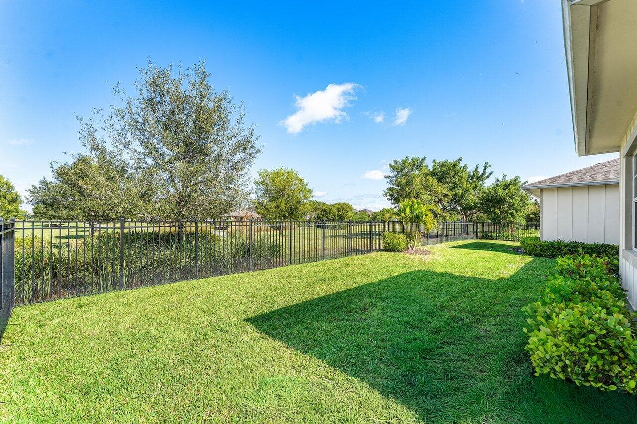 940 Hookline Circle, Loxahatchee, FL 33470 47