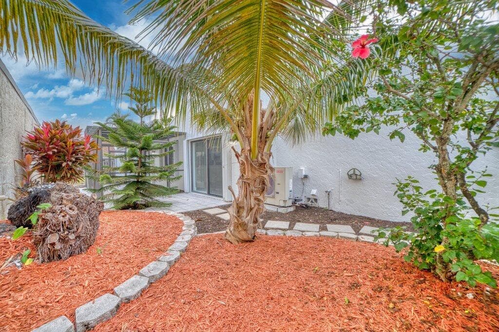 905 NW 22nd Avenue, Delray Beach, FL 33445 34