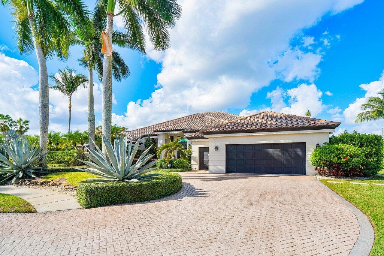 4848 Chamal Circle, Boca Raton, FL 33487 72