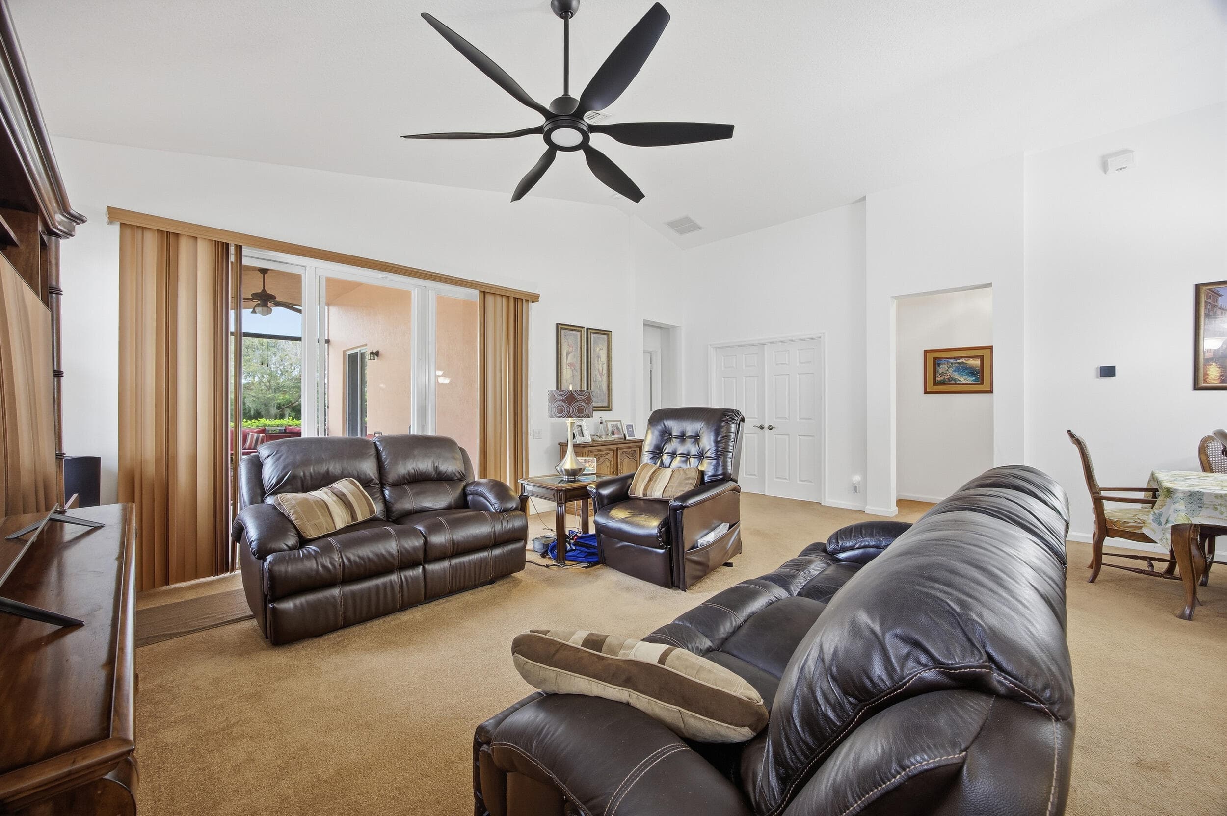 11200 SW Birch Tree Circle, Port St. Lucie, FL 34987 12