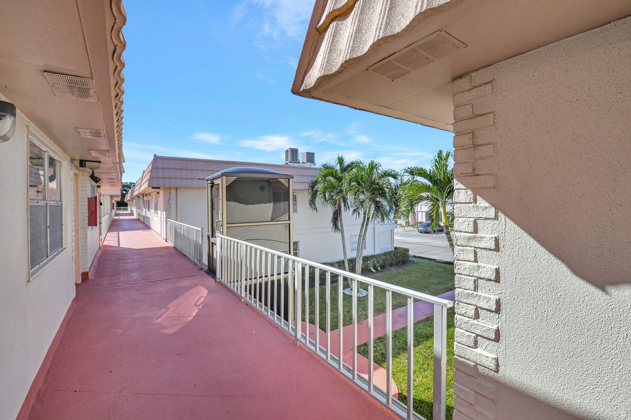 325 Saxony G, Delray Beach, FL 33446 5