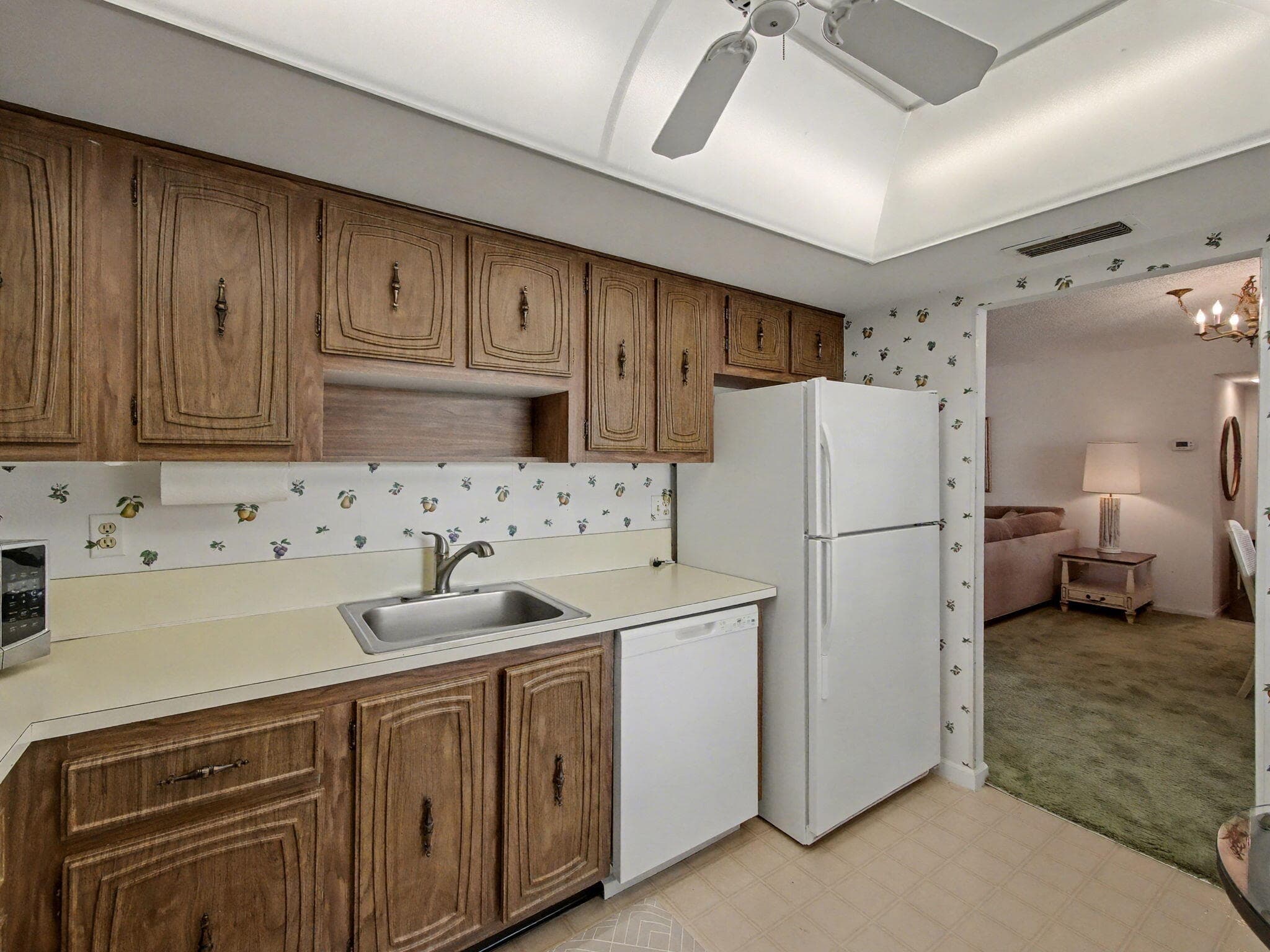 1205 Sandy Lane 246, Singer Island, FL 33404 7