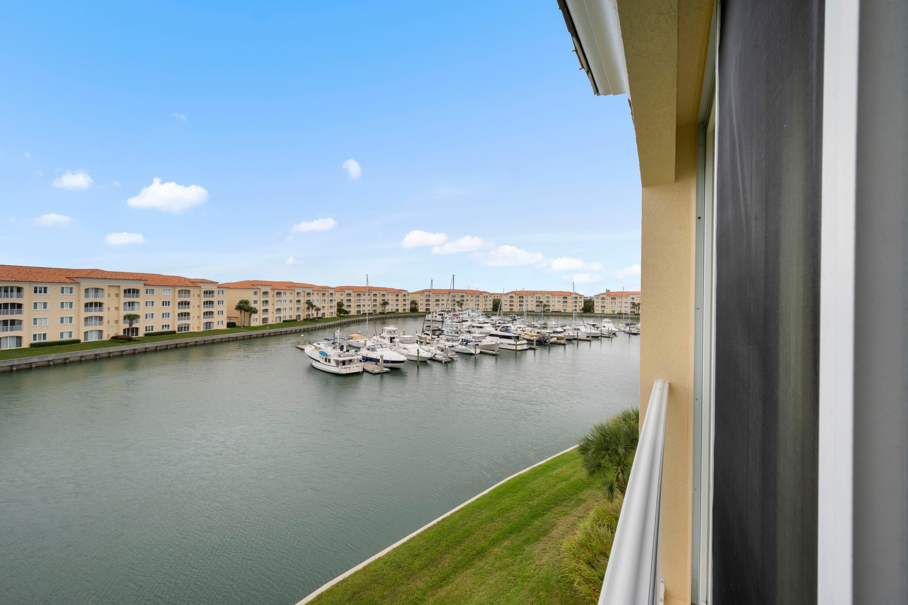 8 Harbour Isle Drive E Ph5, Fort Pierce, FL 34949 38