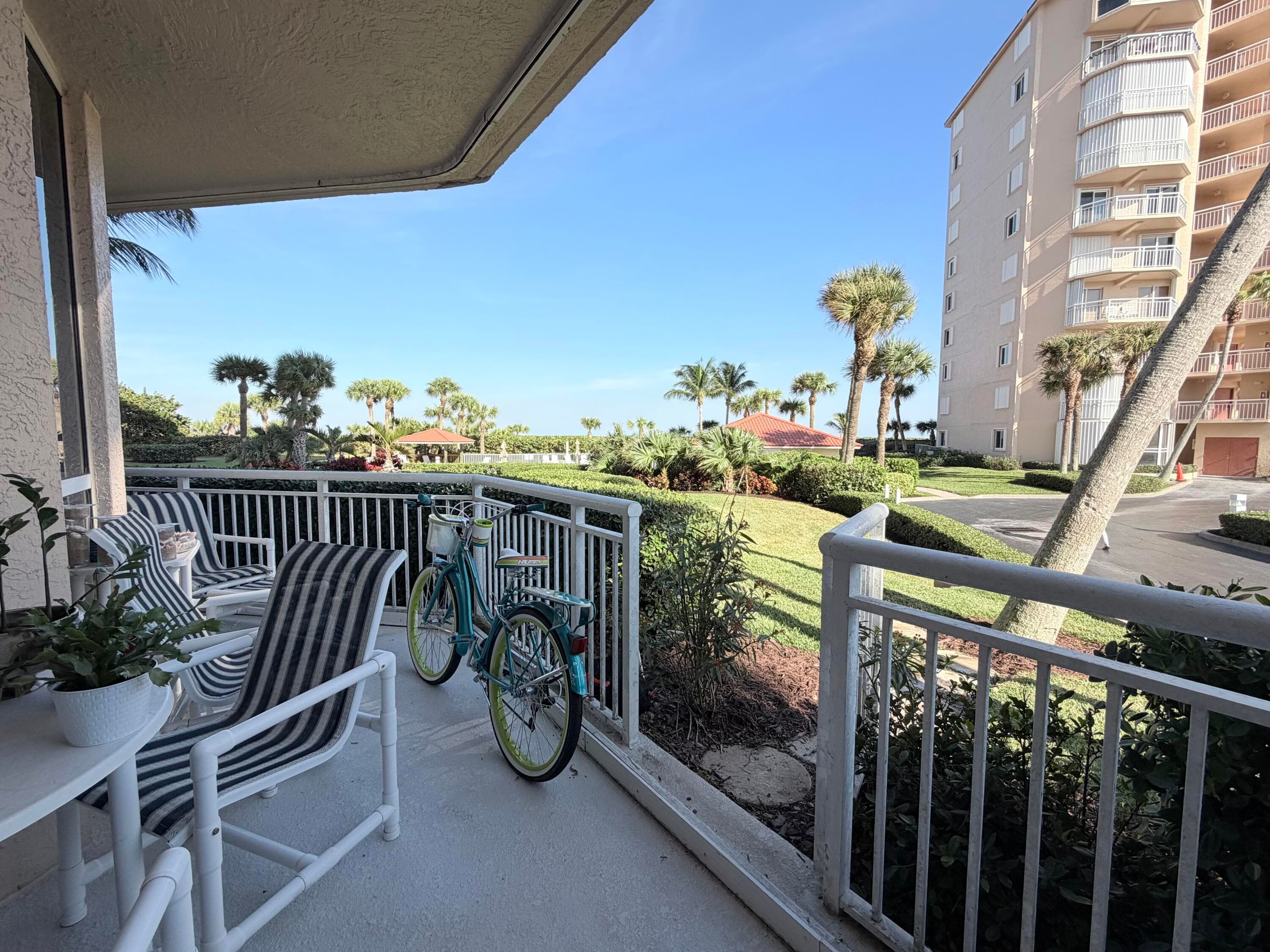 3880 N Highway A1a 104, Hutchinson Island, FL 34949 3