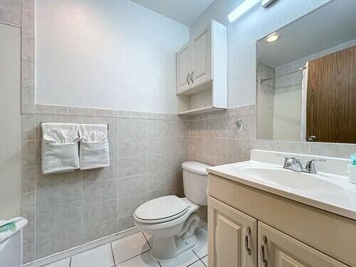 2295 E Irlo Bronson Memorial Highway 100, Kissimmee, FL 34744 7