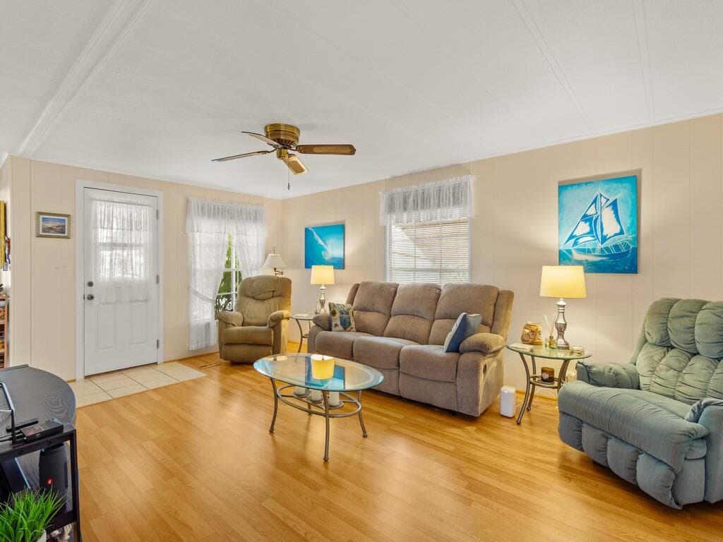 61 E Caribbean, Port St. Lucie, FL 34952 12