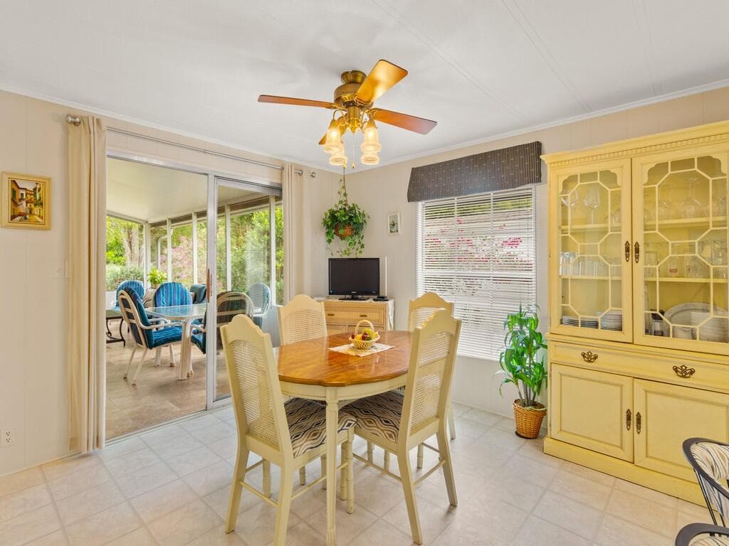 61 E Caribbean, Port St. Lucie, FL 34952 16