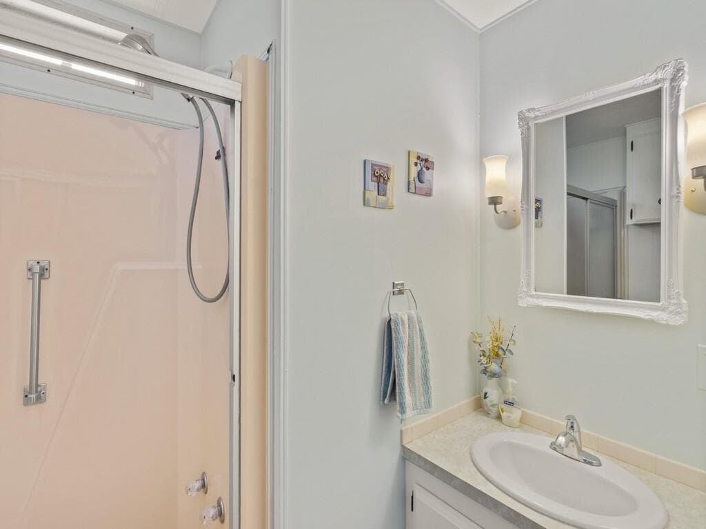 61 E Caribbean, Port St. Lucie, FL 34952 24