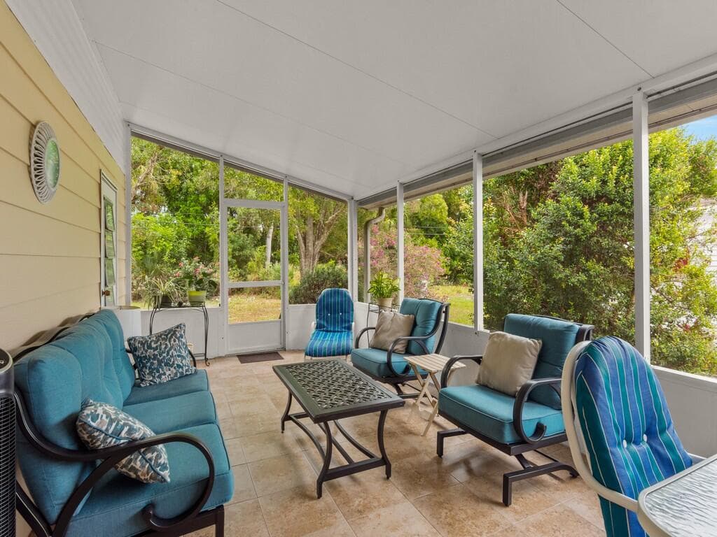 61 E Caribbean, Port St. Lucie, FL 34952 30