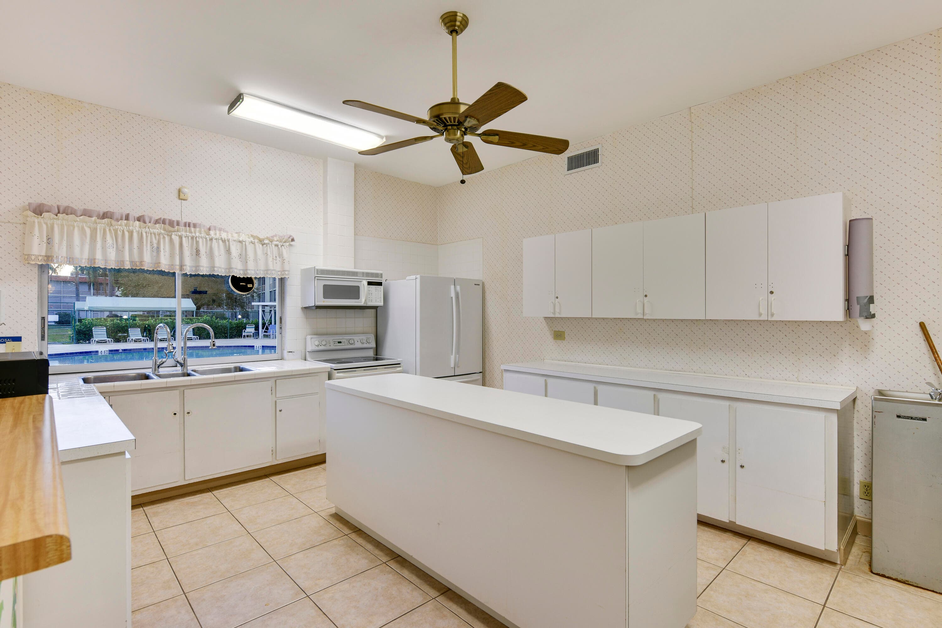 3100 Springdale Boulevard 314, Palm Springs, FL 33461 21