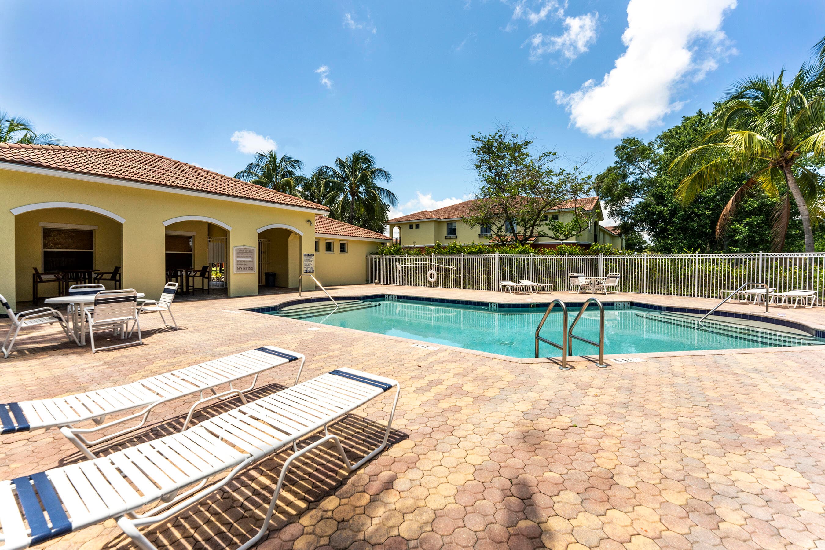 49 SE Sedona Circle 101, Stuart, FL 34994 3
