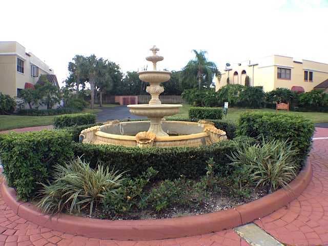 49 Uno Lago Drive, Juno Beach, FL 33408 17