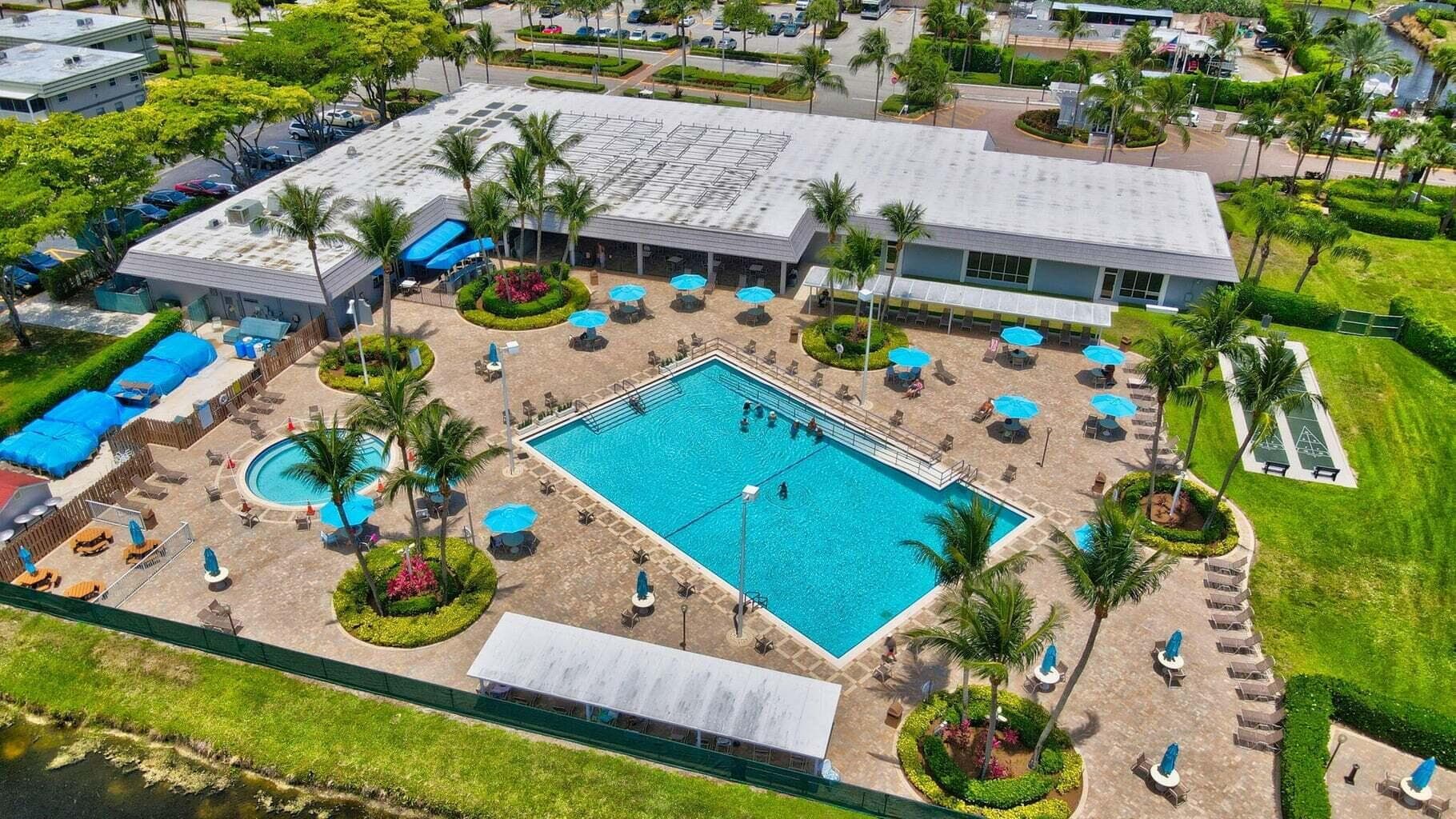 596 Saxony M, Delray Beach, FL 33446 20