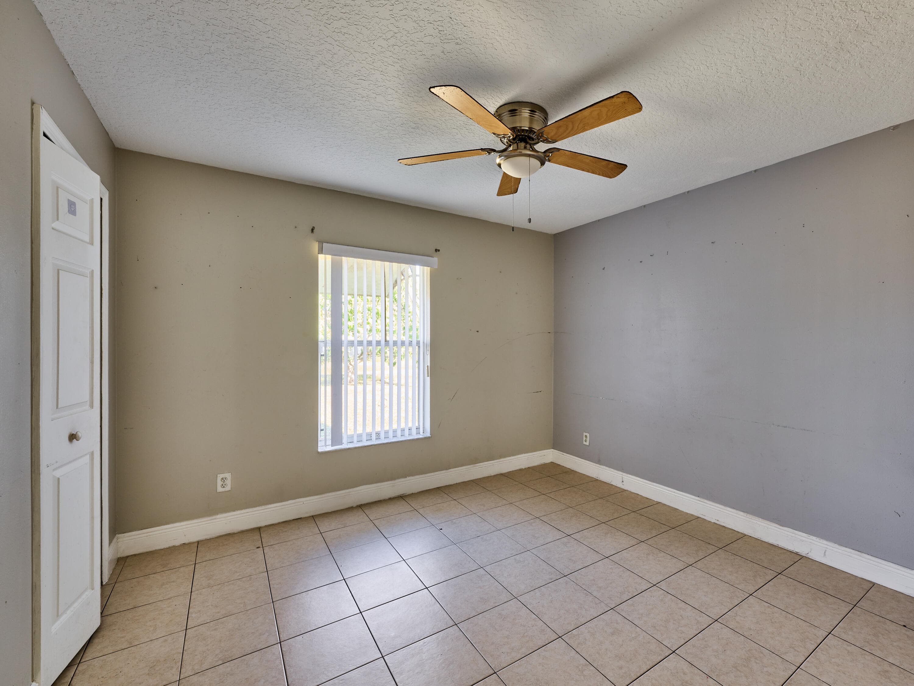 1407 SE Grapeland Avenue, Port St. Lucie, FL 34952 14