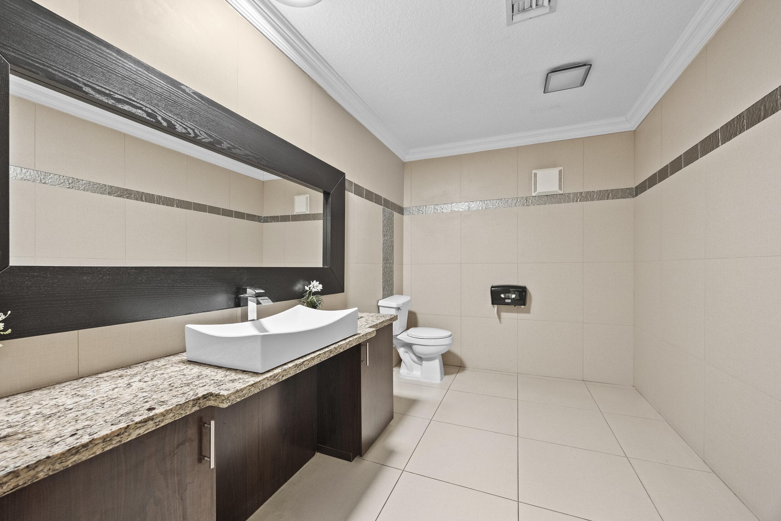 1940 Harrison Street, Hollywood, FL 33020 17